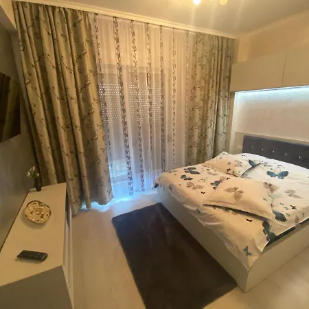 Elira Residence דירה Năvodari